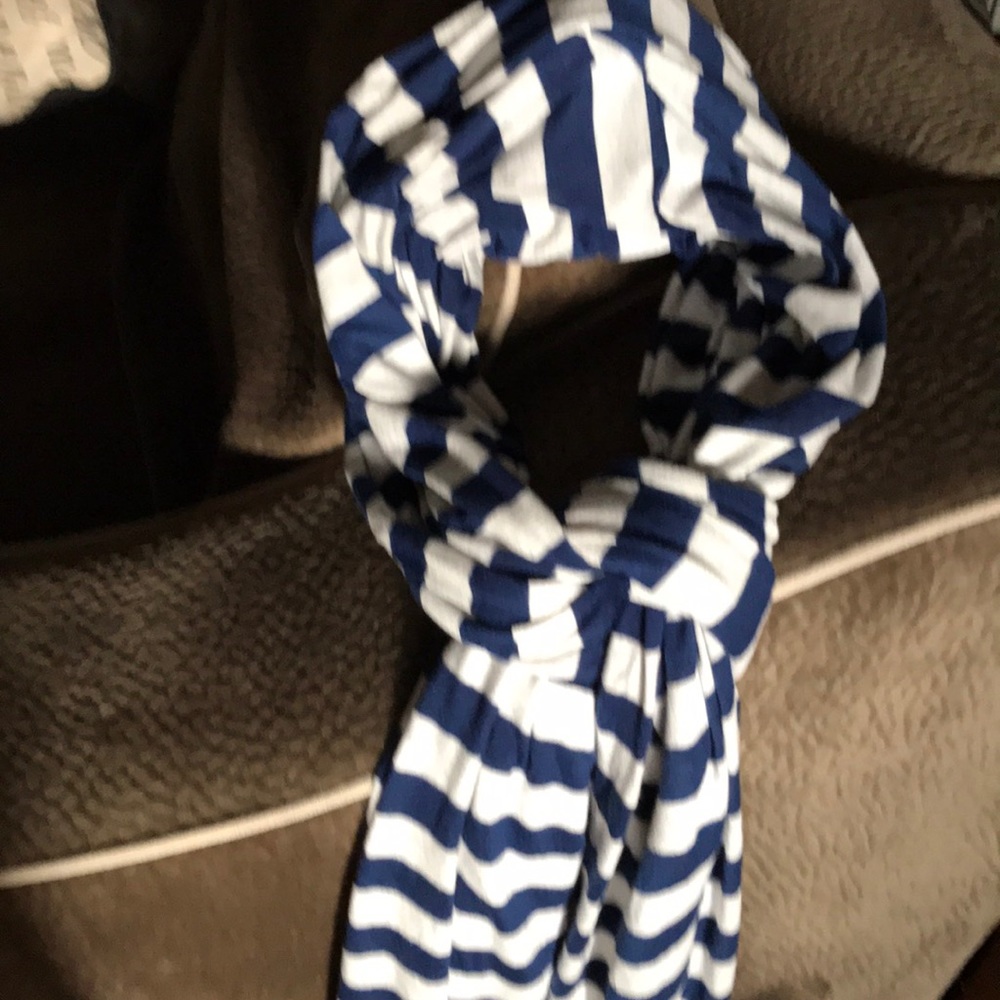 VS BL/WHT Nautical Striped Scarf